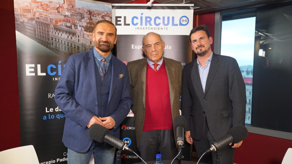 Euprepio Padula, José Antonio Marina y Valerio Rocco en los estudios de Radio Círculo
